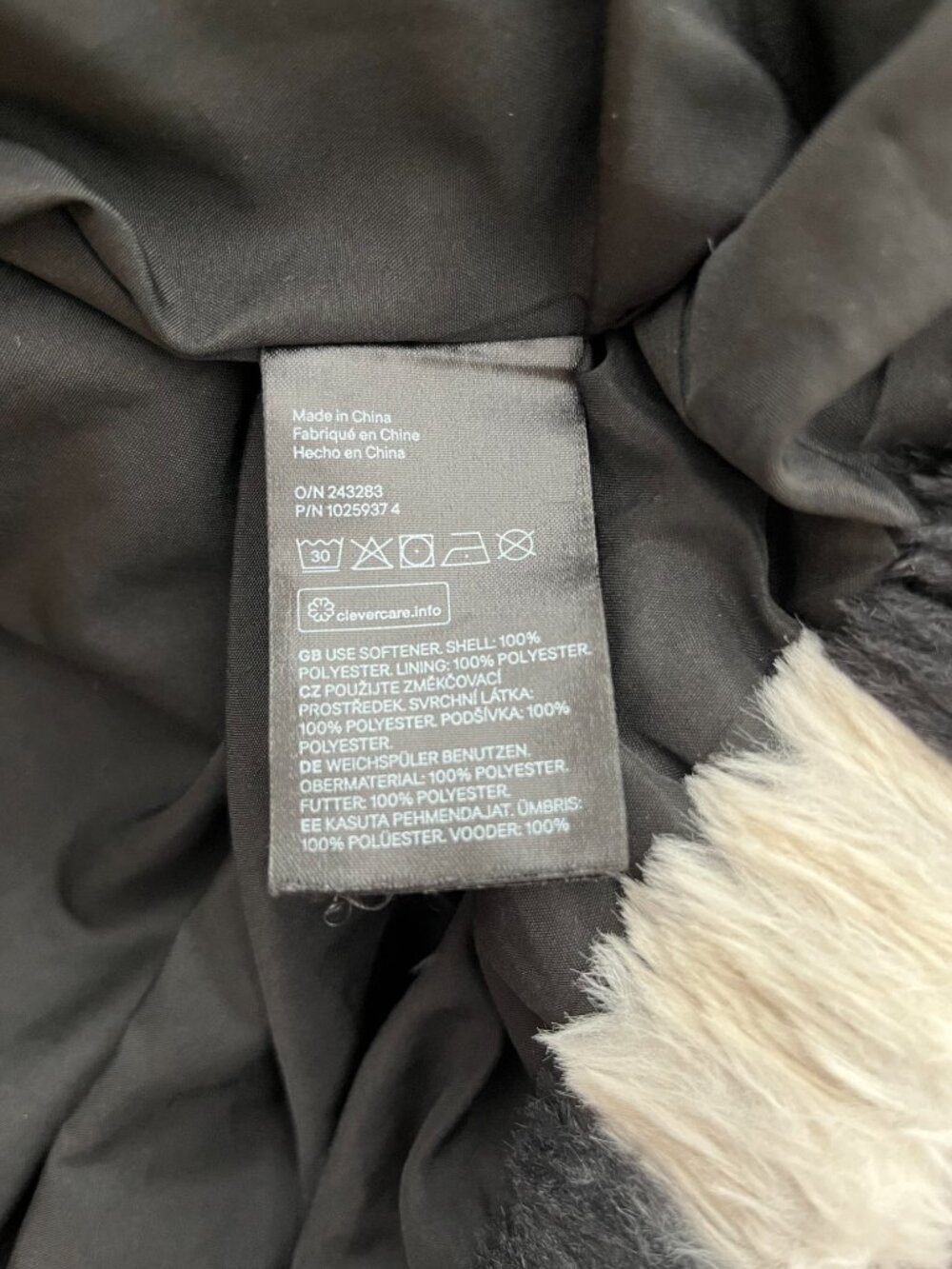 H&M Fuzzy Checkerboard Vans Style Jacket Coat XS Black and White - Picture 7 of 7